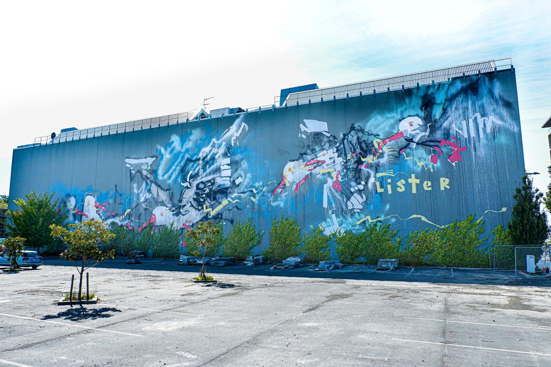 christchurch-street-art-art-with-a-heart-miss-travel-clogs